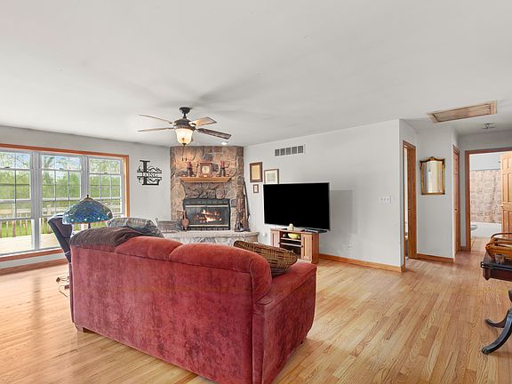 3rd image of 2383 N 4070th Rd