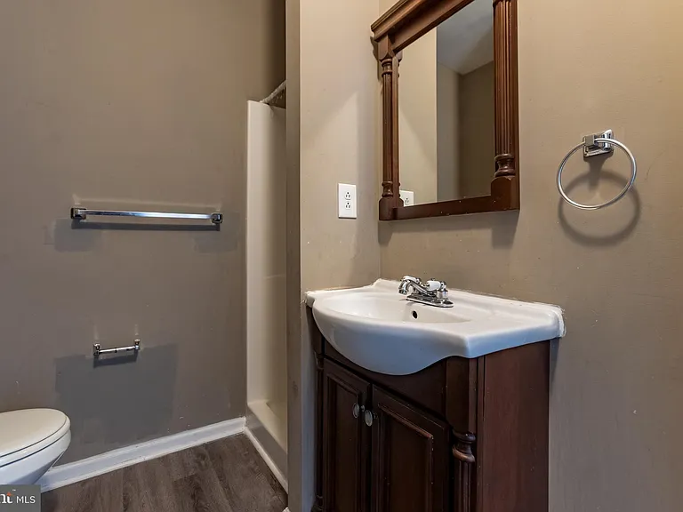 1706 N Willington St — Photo 18