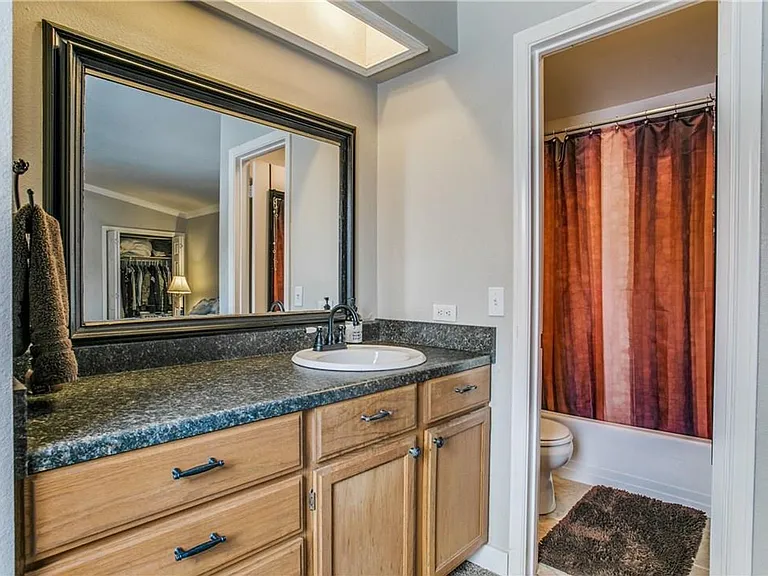 1330 El Camino Real — Photo 21