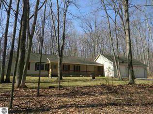 1081 Carlisle Dr, Rose City, MI 48654