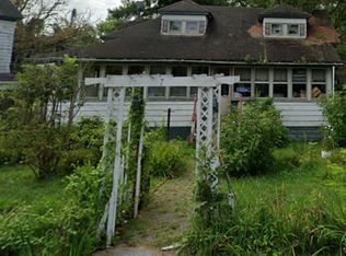 7 Cove St, Crisfield, MD 21817