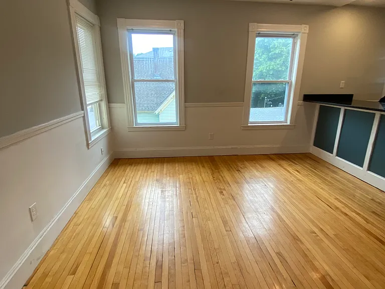 120 Belmont St #3 — Photo 7