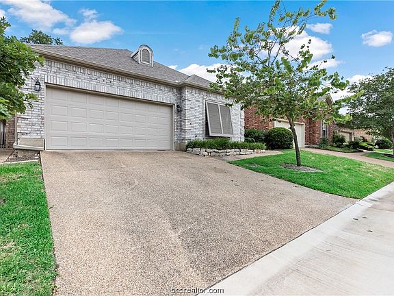 2nd image of 1312 Essex Grn
