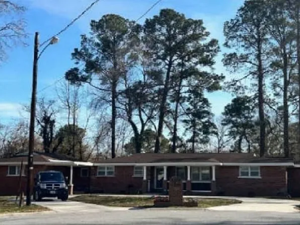 6100 Hunters Ct, Suffolk, VA 23435