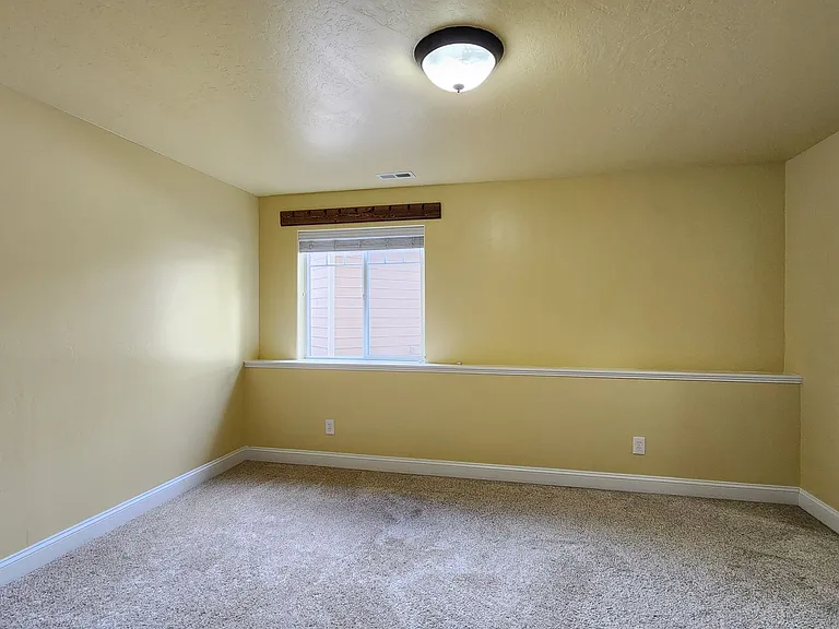 1020 Mount Ave #3 — Photo 17