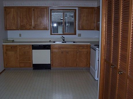 2nd image of 2162 Nomad Ct SE
