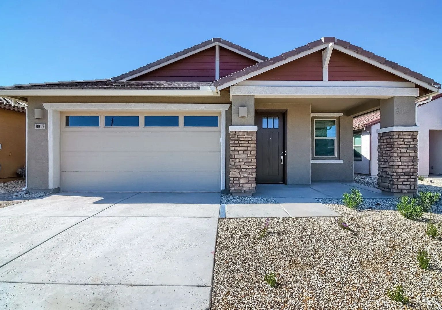 3 Bedroom single family home in Glendale — Photo 1