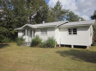 220 Horseshoe Ln, Carriere, MS 39426