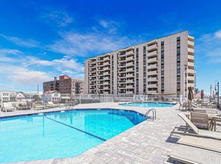 360 Shore Rd APT 9C, Long Beach, NY 11561