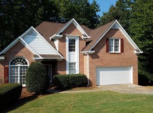 104 Crescent Ct, Woodstock, GA 30189