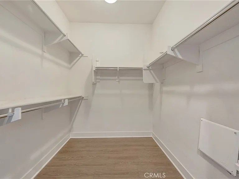 2105 Two Harbors Cir — Photo 33