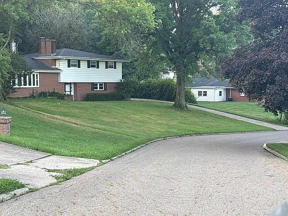 5th image of 304 Teryl Dr