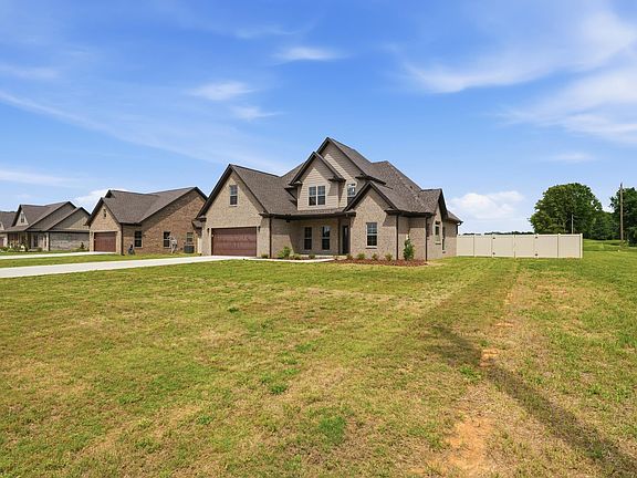 4th image of 799 Tipton Rd