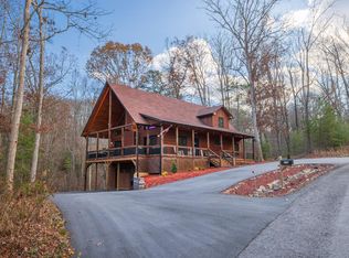 135 Grayson Point, Blue Ridge, GA 30513