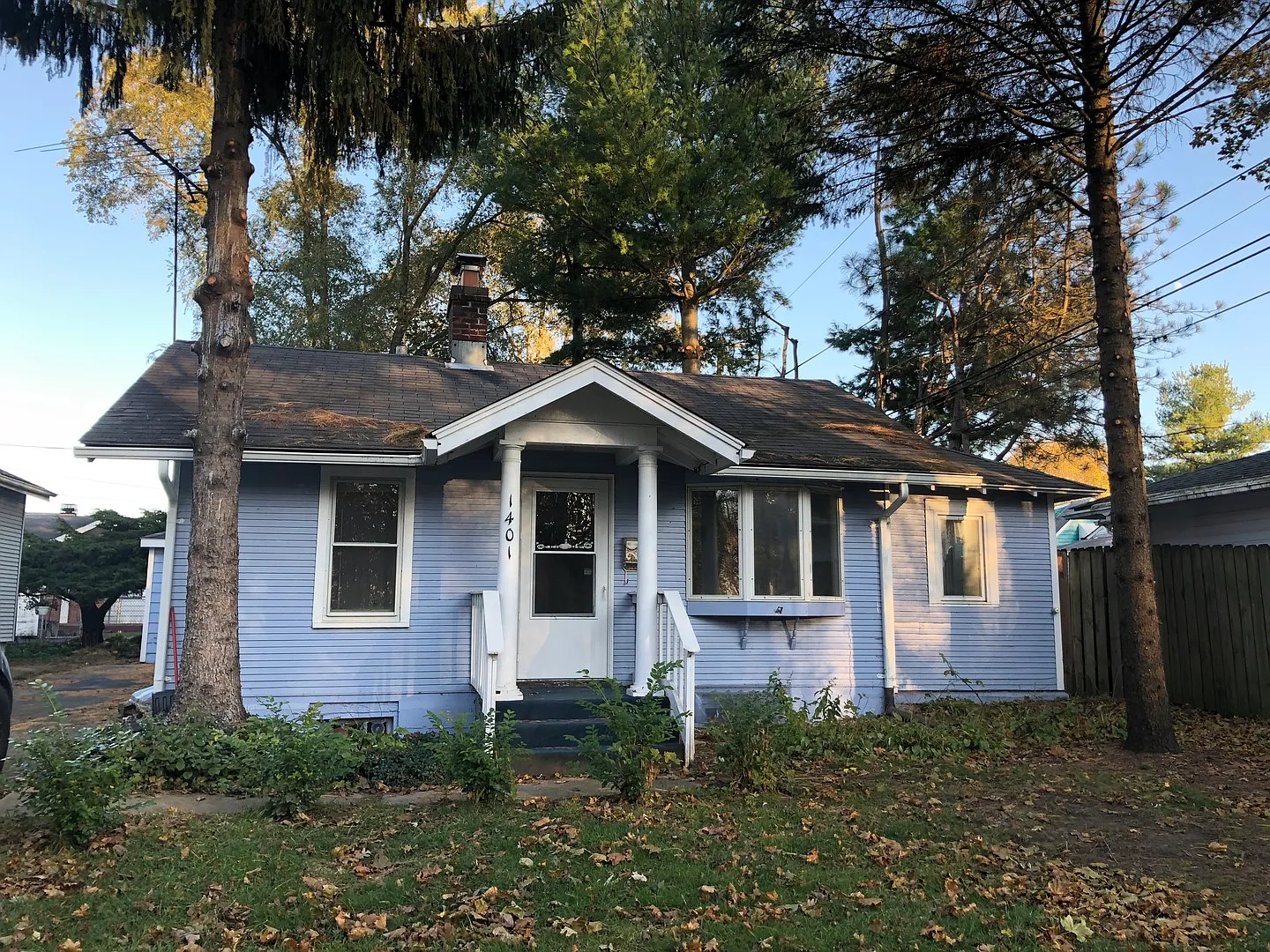 1401 Sherwood Ave photo 1