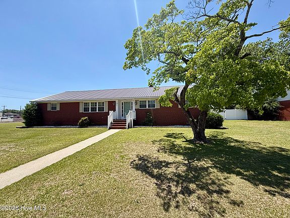4th image of 212 Sunset Drive