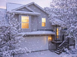 940 Twilight Dr, North Liberty, IA 52317