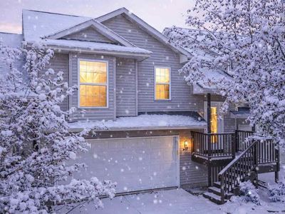 940 Twilight Dr, North Liberty, IA, 52317