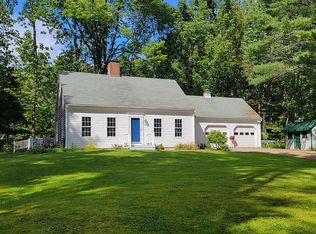 8 Holmes Ln, Damariscotta, ME 04543