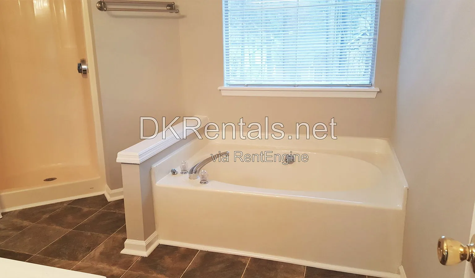 3 bed, 2.5 bath, 1513 sqft, $1,850 — Photo 4
