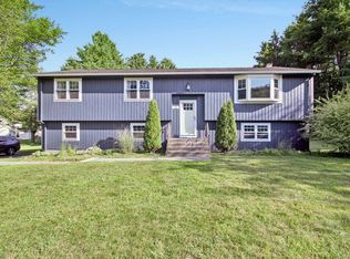 28 Michael Rd, Simsbury, CT 06070