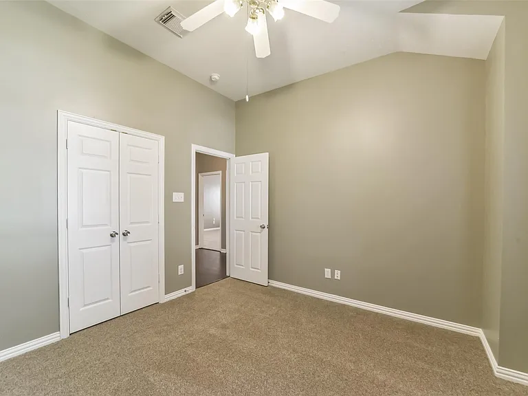 4822 Big Cedar Cir — Photo 24