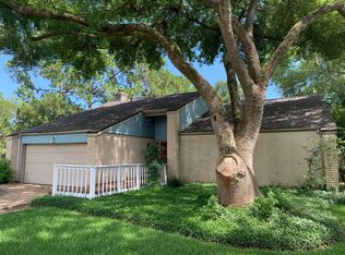 16026 Brookford Dr, Houston, TX 77059