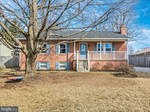 15393 Norwood Ave, Blue Ridge Summit, PA 17214