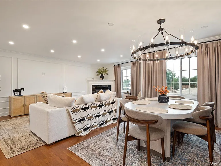 242 Maple Ave #308 — Photo 6