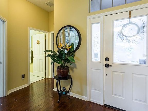 2nd image of 5140 Highbury Cir