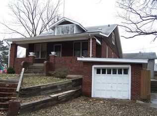 1202 Hecker St, Belleville, IL 62221