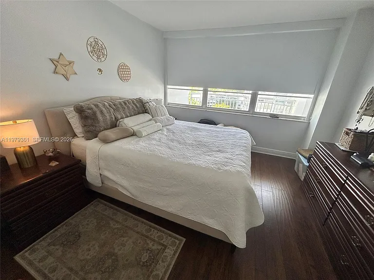 18031 Biscayne Blvd #904 — Photo 16