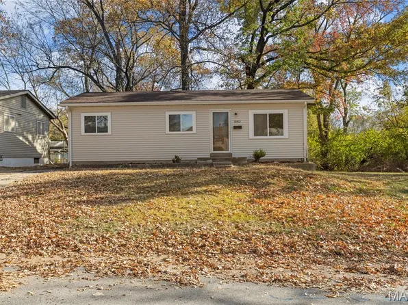 10512 Count Dr, Saint Louis, MO 63136