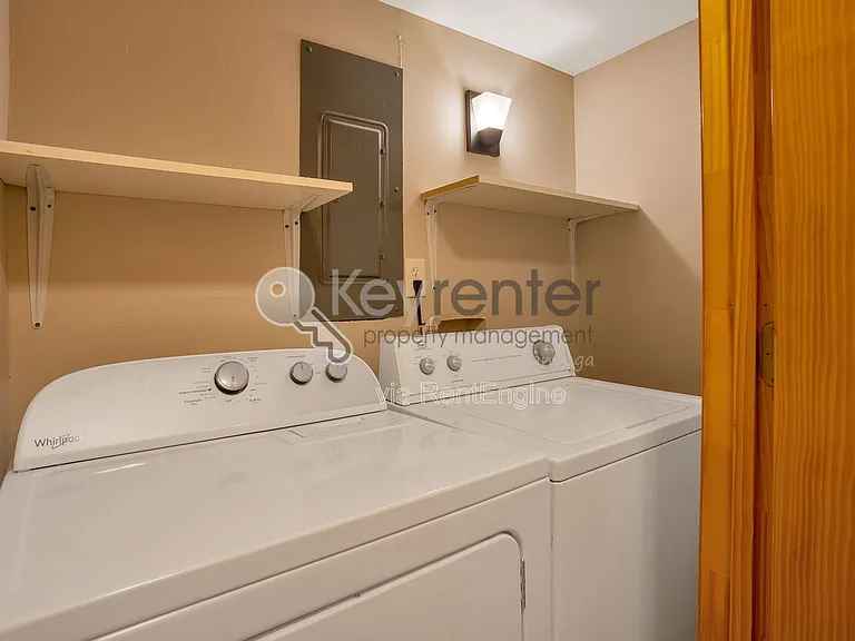 1461 Palisades Rd — Photo 21