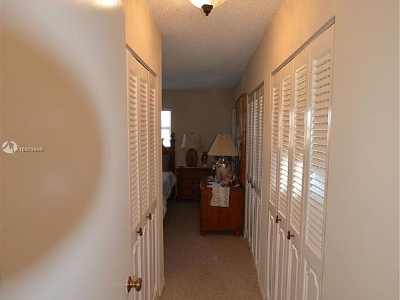 5th image of 415 SE 11th Ter APT 303