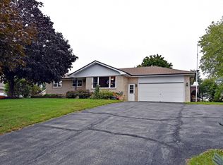 11301 Tuttle Rd, Trevor, WI 53179