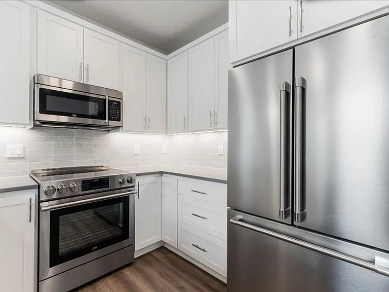 8438 SE 21st Ave — Photo 10
