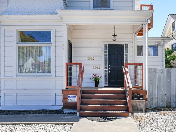 2nd image of 1547 Oak St
