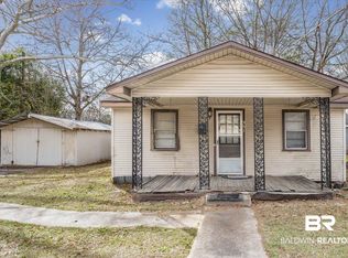 351 Kansas St, Chickasaw, AL 36611