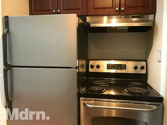 Rented by Mdrn Residential | media 11