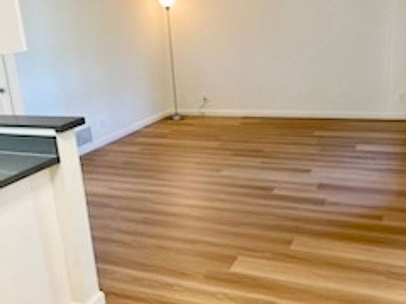 4th image of 1704 Central Ave #20