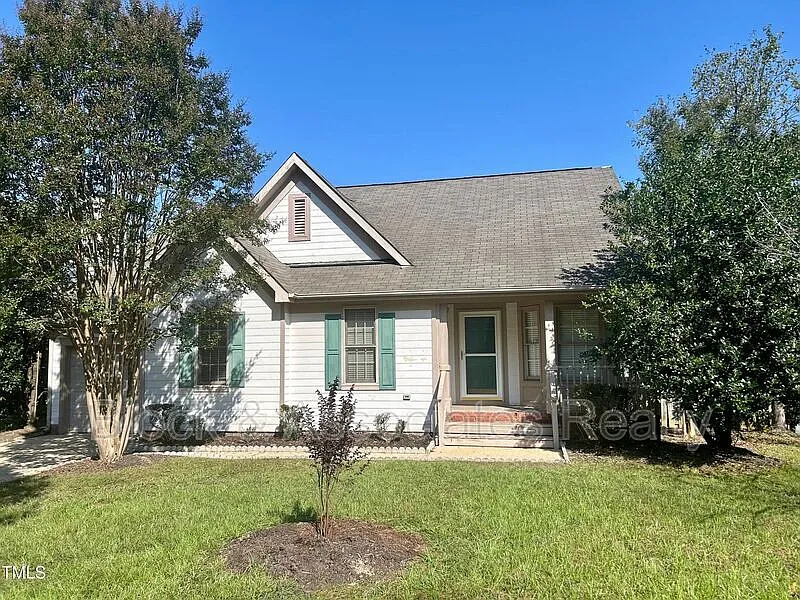 3 bed, 2.0 bath, 1415 sqft, $1,950 — Photo 1