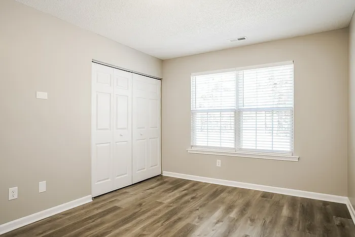 7513 Brighton Hill Ln — Photo 12