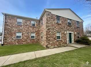 31 S 27th St APT C, Belleville, IL