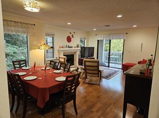 229 Village Pl, Martinez, CA 94553