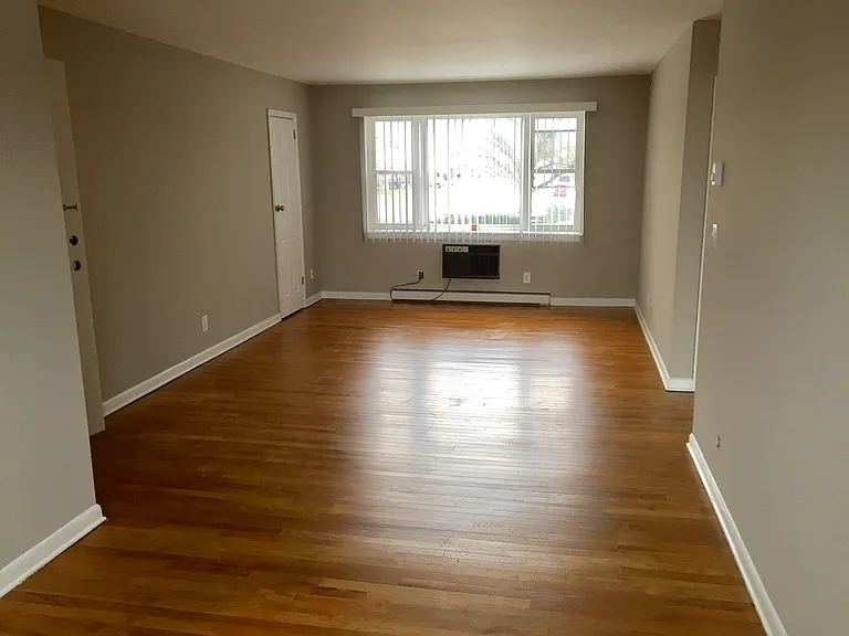 412 Euclid Ave — Photo 1