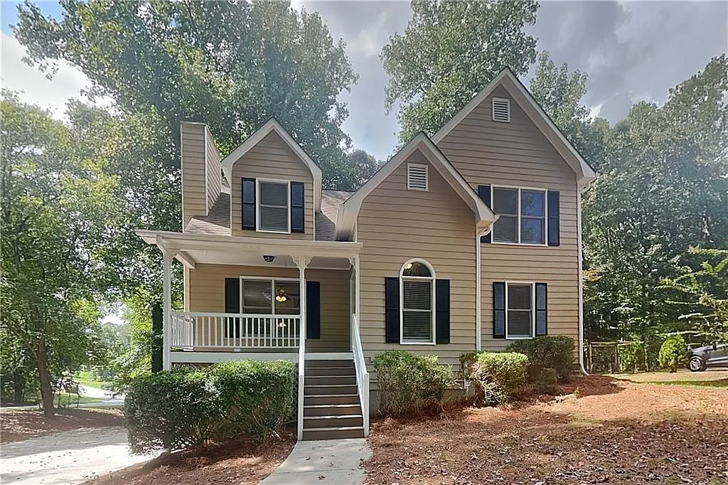 4 bed, 2.5 bath, 1746 sqft, $1,925 — Photo 1