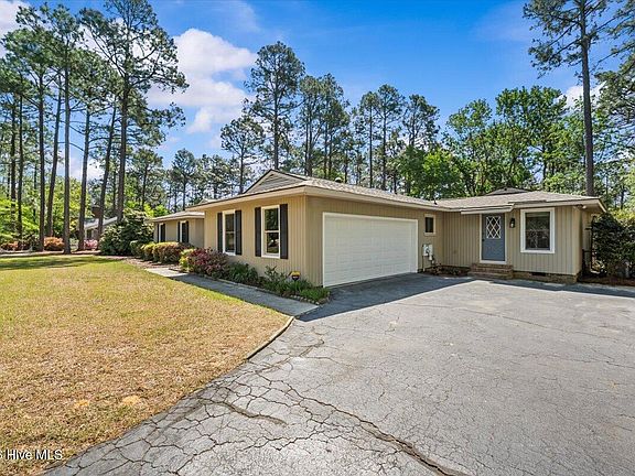 3rd image of 255 Stoneyfield Drive