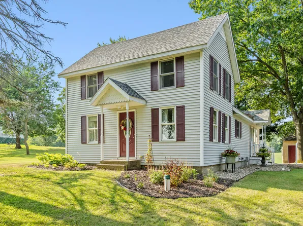 3082 Pine Lake St, Niles, MI 49120
