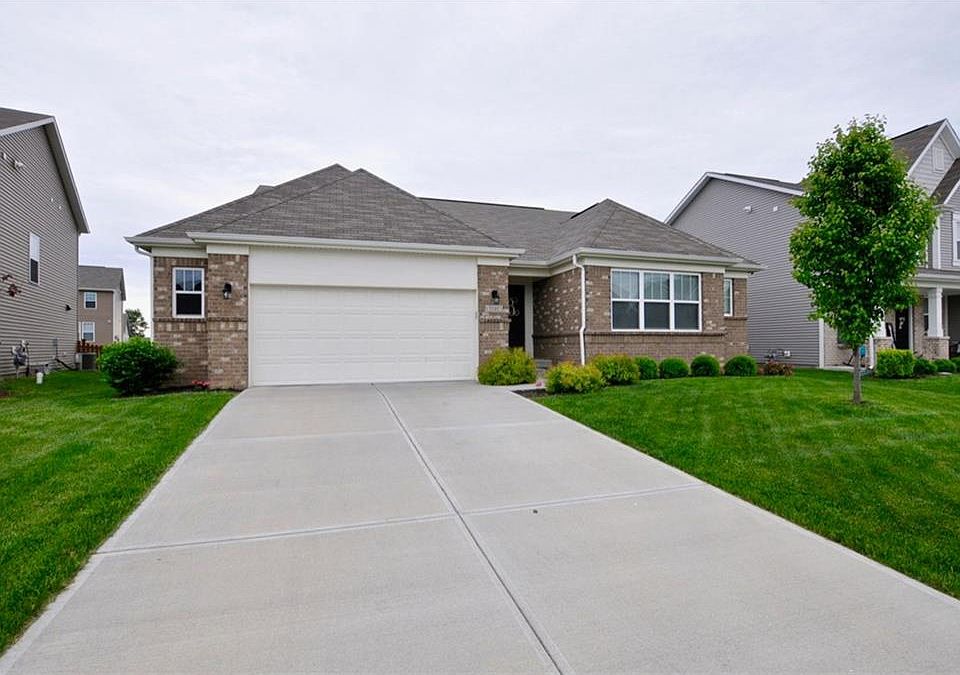 1st image of 5181 Charmaine Ln